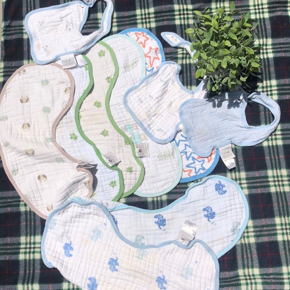 Bibs - Picture 1 of 2